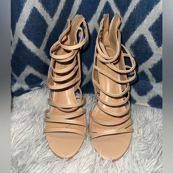 Express Tan Strappy Healed Sandals size 9 - Picture 1 of 4